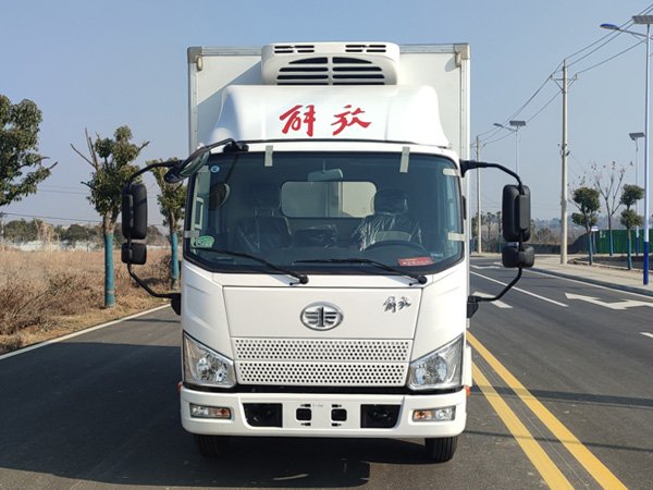 解放J6F冰冰冷藏车