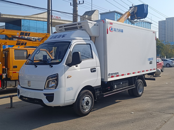 吉利远程星智F5E冷藏车-3.8米厢长