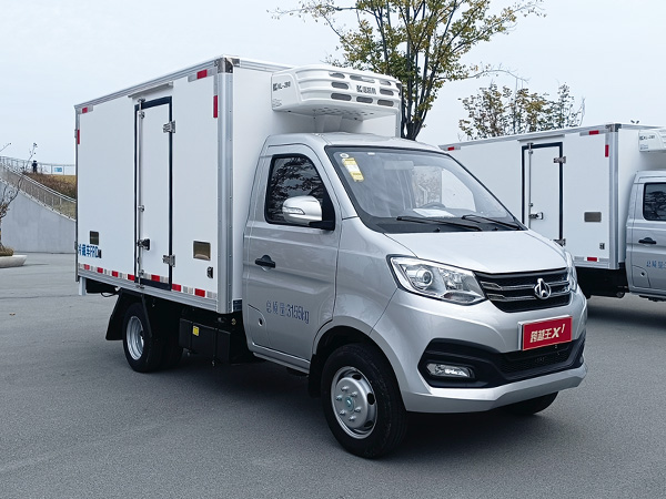 长安跨越王X1冷藏车-3米厢长