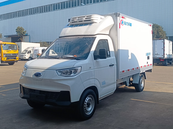 开瑞小象X5冷藏车
