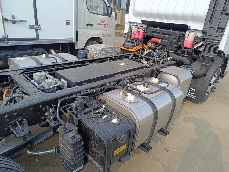 吉利远程星智H8M甲醇增程式冷藏车，吉利远程星智H8M甲醇增程式混动冷藏车，吉利远程星智H8M冷藏车，吉利远程星智H8M甲醇冷藏车，吉利远程星智H8M醇氢电动冷藏车