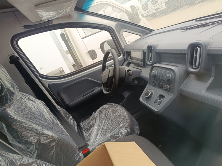 菱势黄金小卡冷藏车，五菱菱势黄金小卡纯电动冷藏车，菱势小卡纯电动冷藏车，五菱菱势纯电动冷藏车