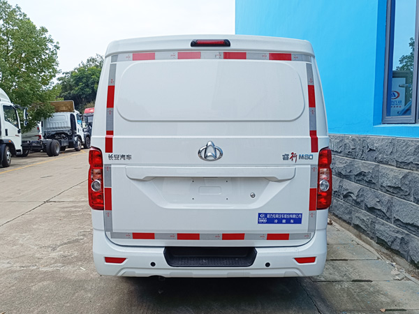 长安睿行M80冷藏车，长安面包冷藏车，长安睿行冷藏车，长安冷藏面包车